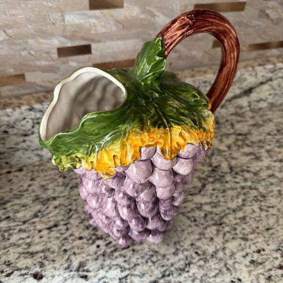 Grapes Pitcher Made in Italy Vintage Marked Grape Vine Handle Purple Brown - Picture 5 of 8